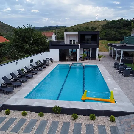 Villa Xy