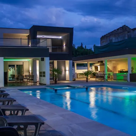 Xy Villa Blagaj
